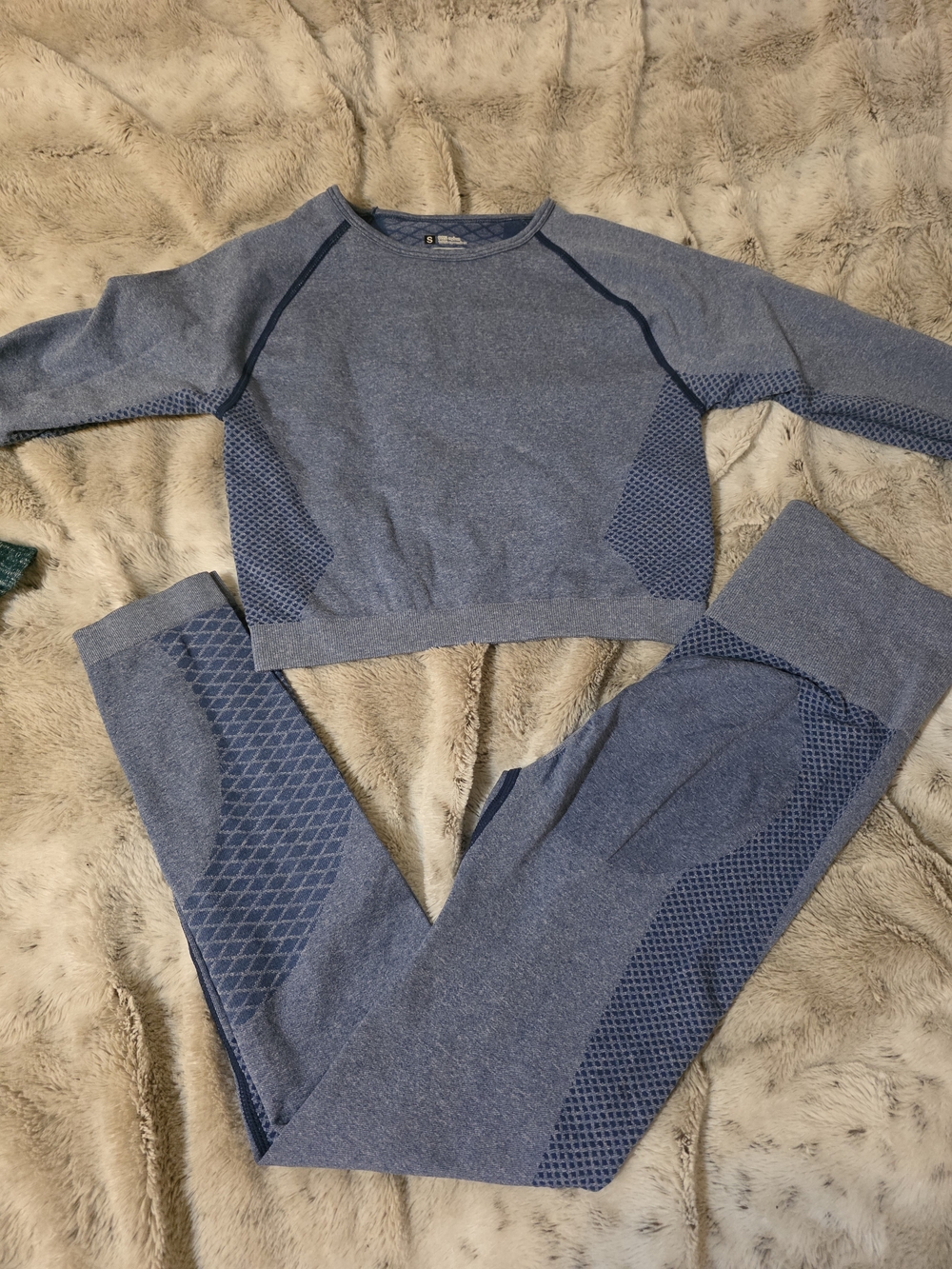 SHEIN Blue Seamless Leggings & Crop Sweater Set